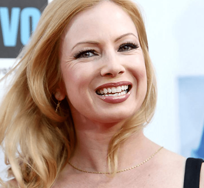 Traci Lords Bio, Age, Height, Weight, Affairs, Wiki and Net Worth