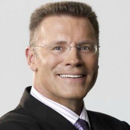 Howie Long Wiki, Age, Net Worth 2022, Salary, Wife, Son, Height - Nodeszone